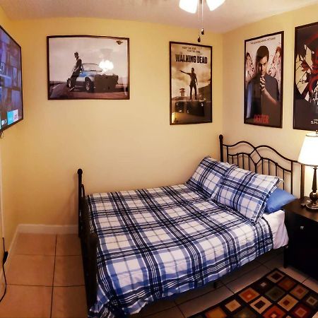 A1 Private Room With 55" Smart Tv Near Everything Orlando Ngoại thất bức ảnh